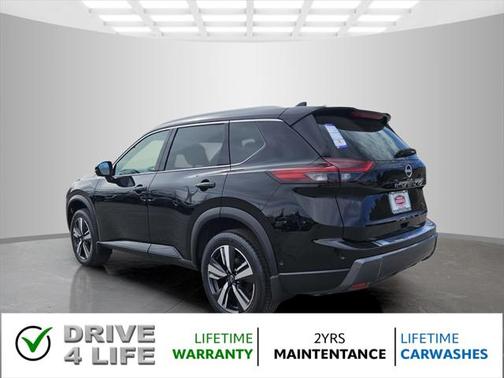 2025 Nissan Rogue SL