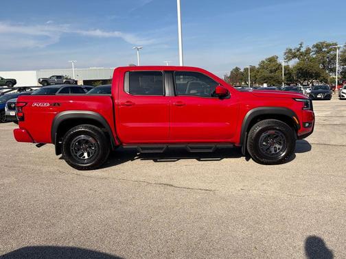 Red Alert 2026 Nissan Frontier PRO-4X