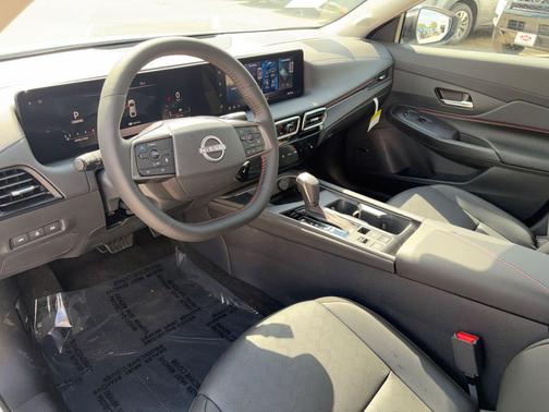 Aspen White Tricoat 2026 Nissan Sentra SR
