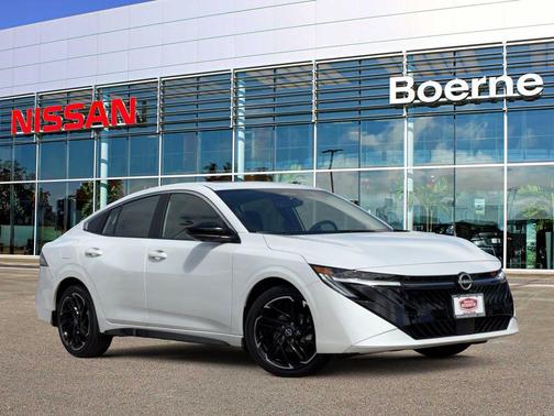 Aspen White Tricoat 2026 Nissan Sentra SR