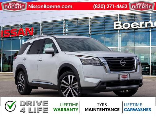 2025 Nissan Pathfinder Platinum FWD