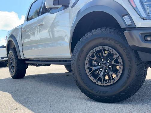 AVALANCHE 2023 Ford F-150 Raptor