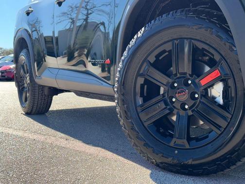Obsidian Green 2026 Nissan Rogue Rock Creek