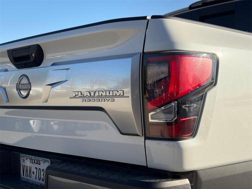 2024 Nissan Titan Platinum Reserve