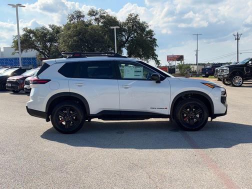 Everest White Pearl Tricoat 2026 Nissan Rogue Rock Creek