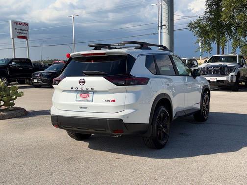 Everest White Pearl Tricoat 2026 Nissan Rogue Rock Creek