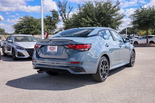 2025 Nissan Sentra SR