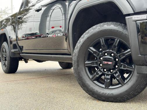 2024 GMC Sierra 2500 AT4