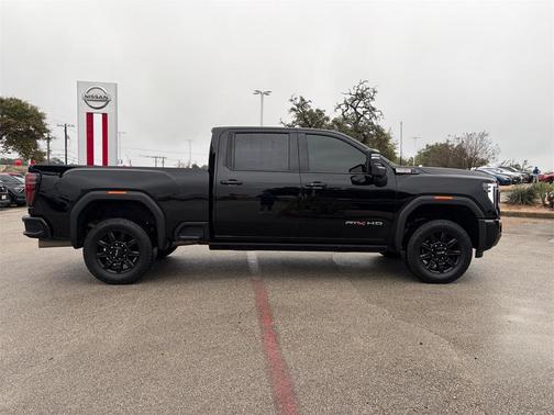 2024 GMC Sierra 2500 AT4