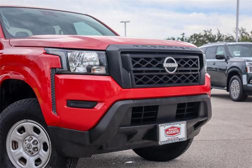 2022 Nissan Frontier S