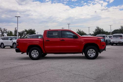 2022 Nissan Frontier S