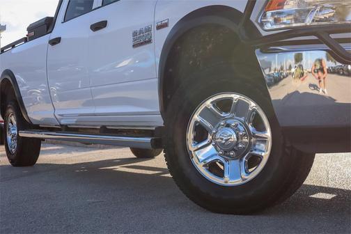 2018 RAM 2500 Tradesman Crew Cab 4x4 8' Box