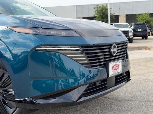 Aurora Blue Pearl Metallic/Super Black 2026 Nissan Murano Platinum