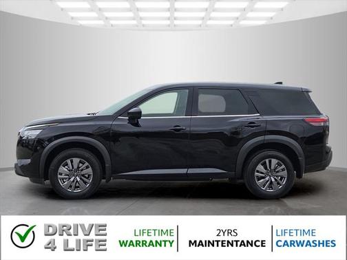 2025 Nissan Pathfinder S FWD