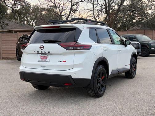 Everest White Pearl Tricoat 2026 Nissan Rogue Rock Creek