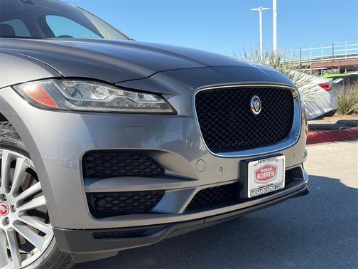 2017 Jaguar F-PACE 35t Prestige