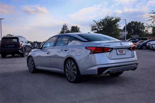 2023 Nissan Altima 2.5 SL