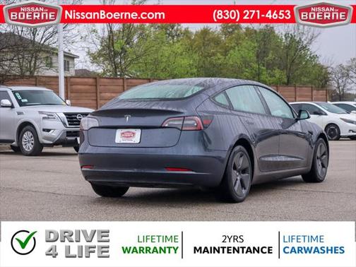 2022 Tesla Model 3 Standard Range