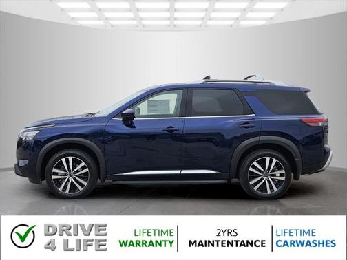 2025 Nissan Pathfinder Platinum FWD
