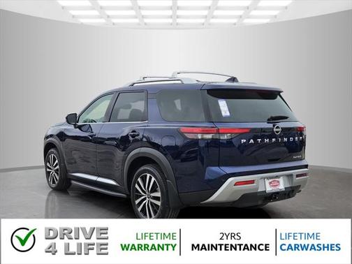 2025 Nissan Pathfinder Platinum FWD