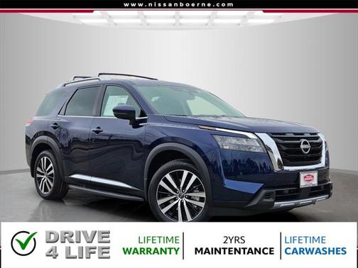 2025 Nissan Pathfinder Platinum FWD
