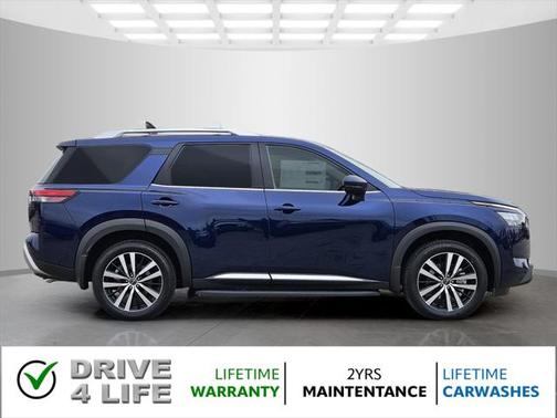 2025 Nissan Pathfinder Platinum FWD