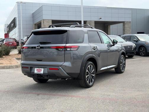 Gun Metallic 2026 Nissan Pathfinder Platinum