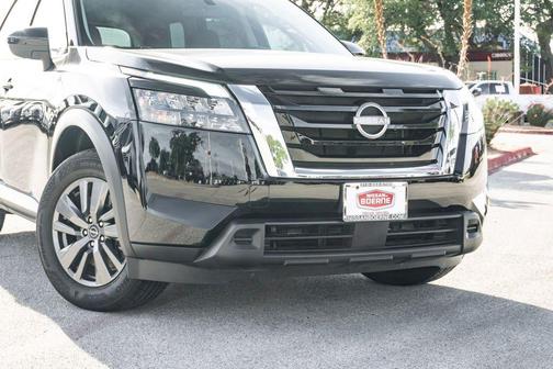 Super Black 2025 Nissan Pathfinder S FWD