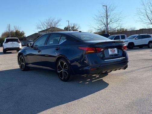 2023 Nissan Altima SR FWD