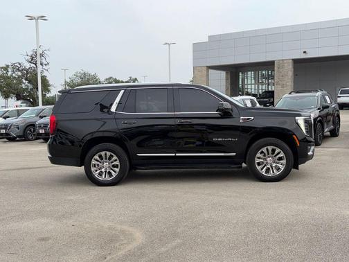Onyx Black 2025 GMC Yukon Denali