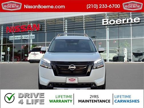 2025 Nissan Pathfinder SL FWD