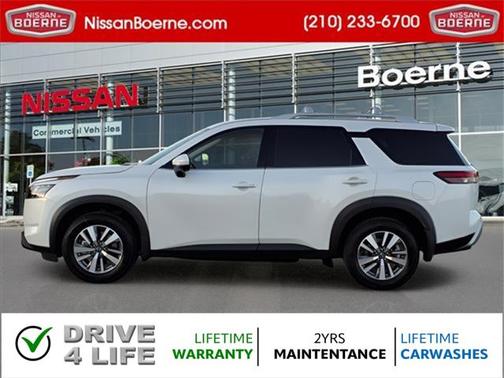 2025 Nissan Pathfinder SL FWD