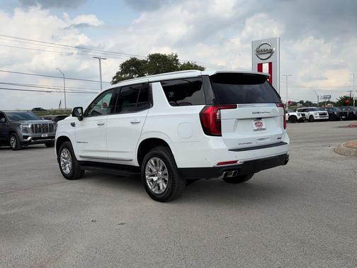 Summit White 2025 GMC Yukon Denali