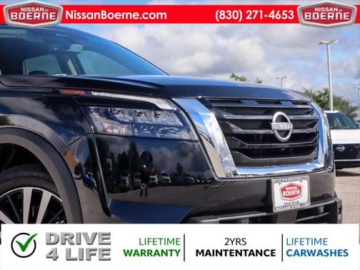 2025 Nissan Pathfinder Platinum 4WD