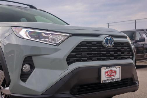 2021 Toyota RAV4 Hybrid XLE Premium
