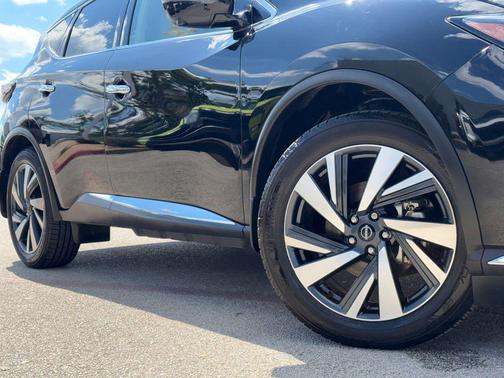 Super Black 2024 Nissan Murano SL FWD
