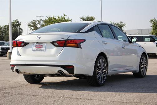 2025 Nissan Altima 2.5 SL