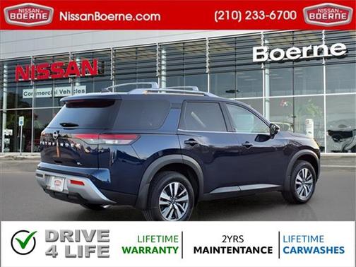 2025 Nissan Pathfinder SL FWD
