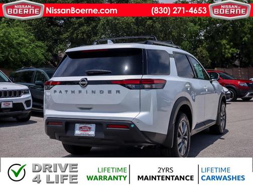 2025 Nissan Pathfinder SV FWD