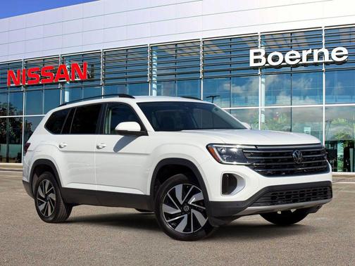 Pure White 2025 Volkswagen Atlas 2.0T SE w/Technology 4MOTION
