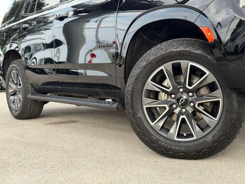 Black 2024 Chevrolet Tahoe 4WD Z71