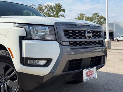 Glacier White 2025 Nissan Frontier SV