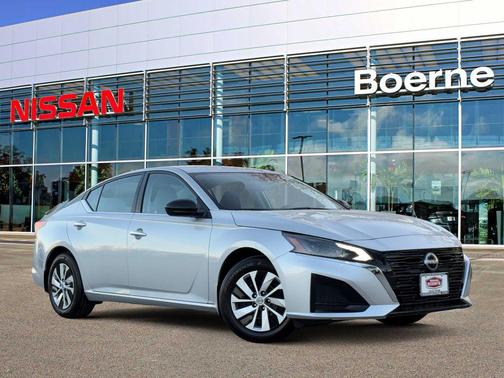 2025 Nissan Altima S FWD