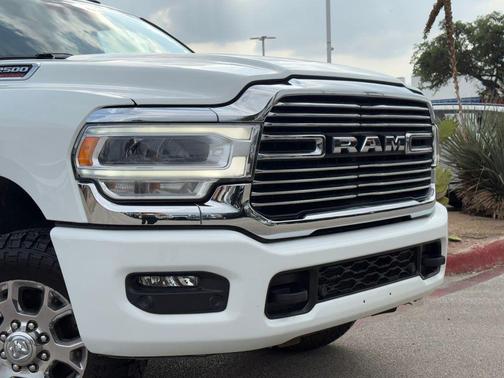 Bright White Clearcoat 2024 RAM 2500 Laramie Crew Cab 4x4 6'4' Box