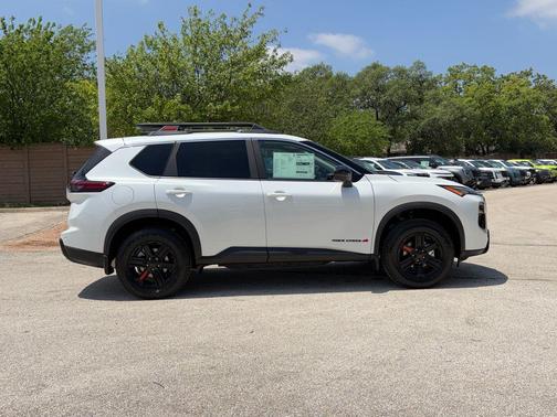 Everest White Pearl Tricoat 2026 Nissan Rogue Rock Creek