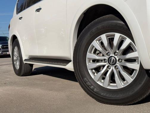 2024 Nissan Armada SV 2WD