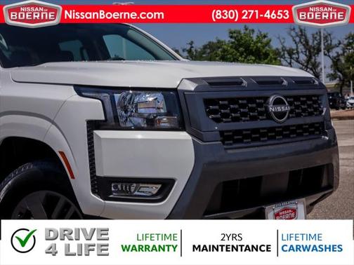 2025 Nissan Frontier SV