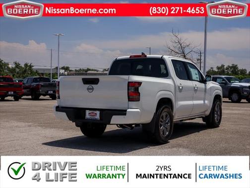 2025 Nissan Frontier SV