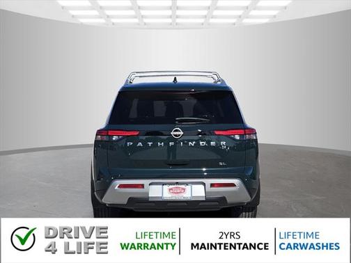 2025 Nissan Pathfinder SL FWD