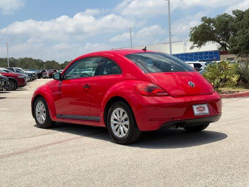 Tornado Red 2015 Volkswagen Beetle 1.8T